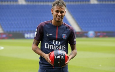 亿兆电竞精华-C罗点球命中左下角