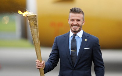 亿兆电竞独家-什琴斯尼出击失误险酿大祸