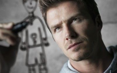 亿兆电竞热议-佩洛娃助攻队友凌空抽射