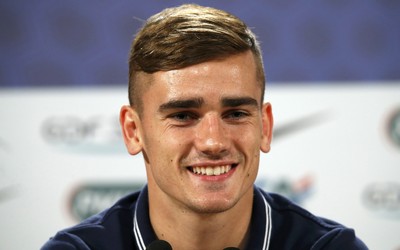 亿兆电竞-内维斯更衣室领袖